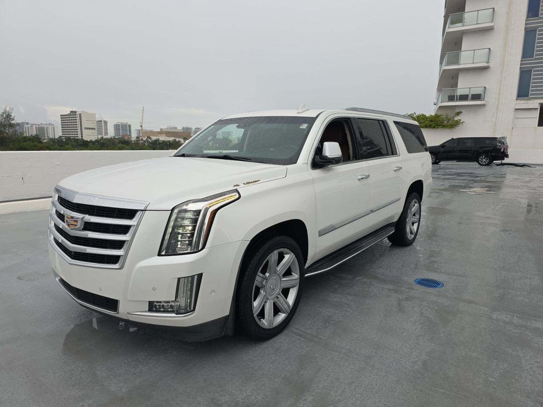 2017 CADILLAC ESV Luxury