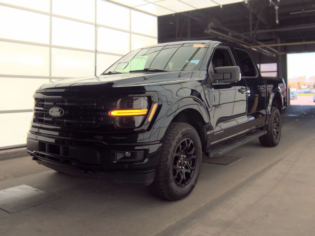 2024 FORD XLT