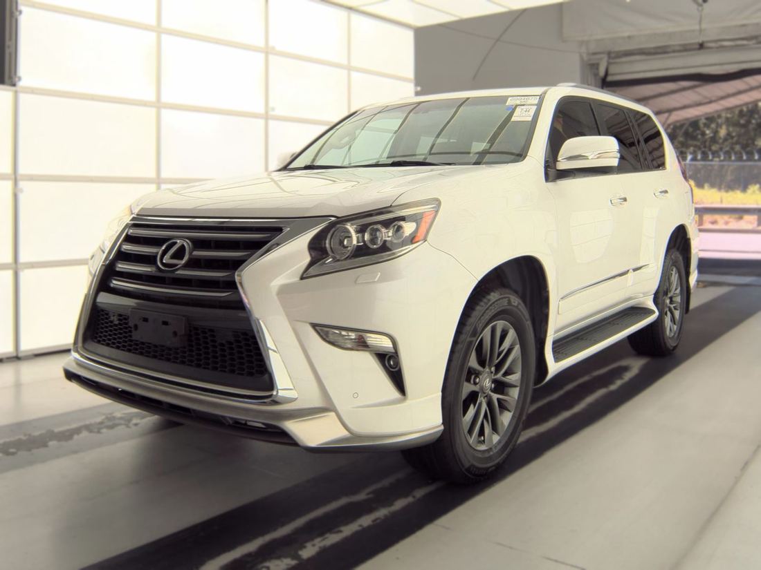 2017 LEXUS URJ150L