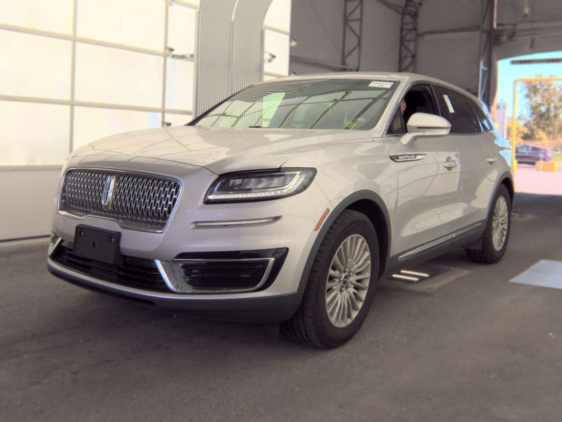 2019 LINCOLN Premier