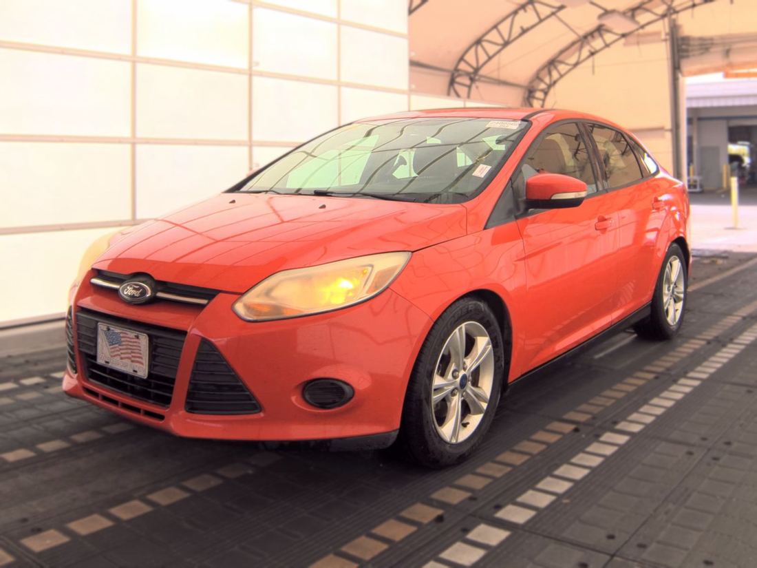 2014 FORD SE