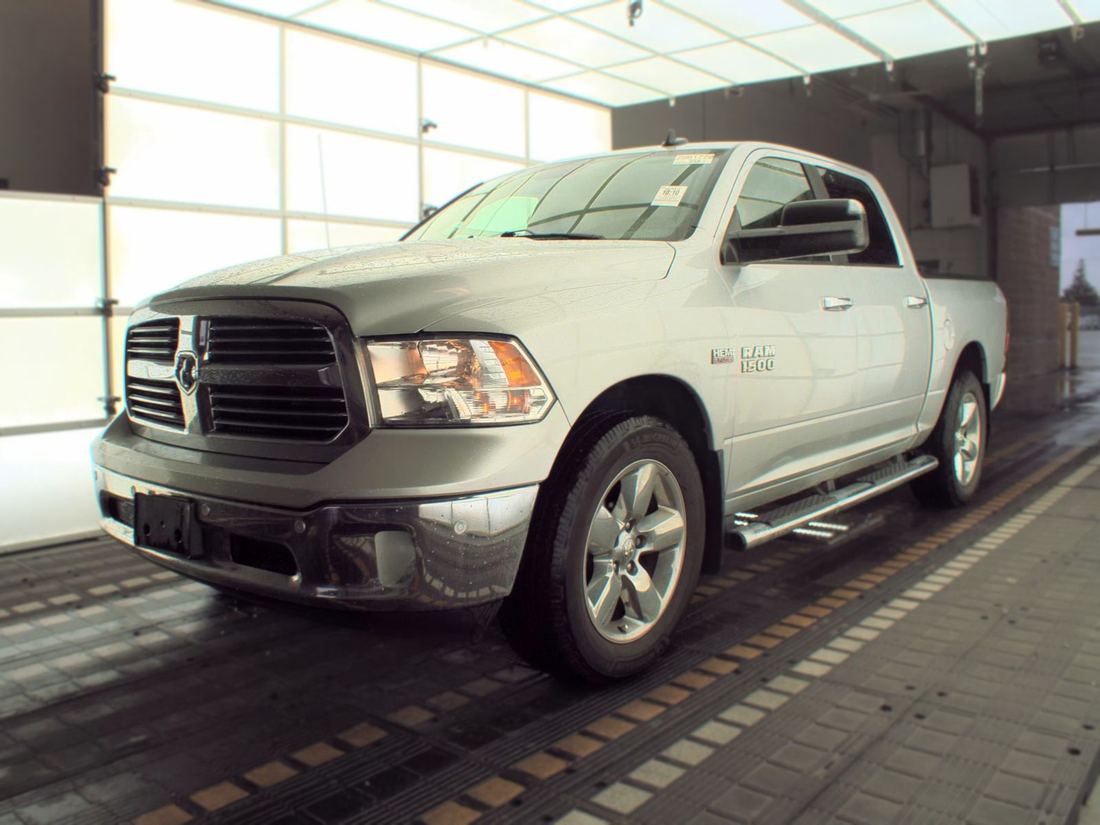 2016 RAM SLT