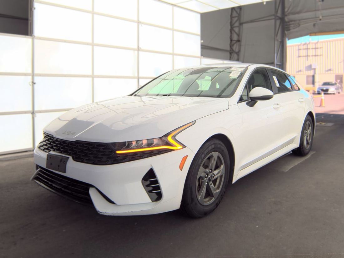 2023 Kia LXS