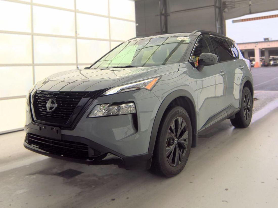 2023 NISSAN SV