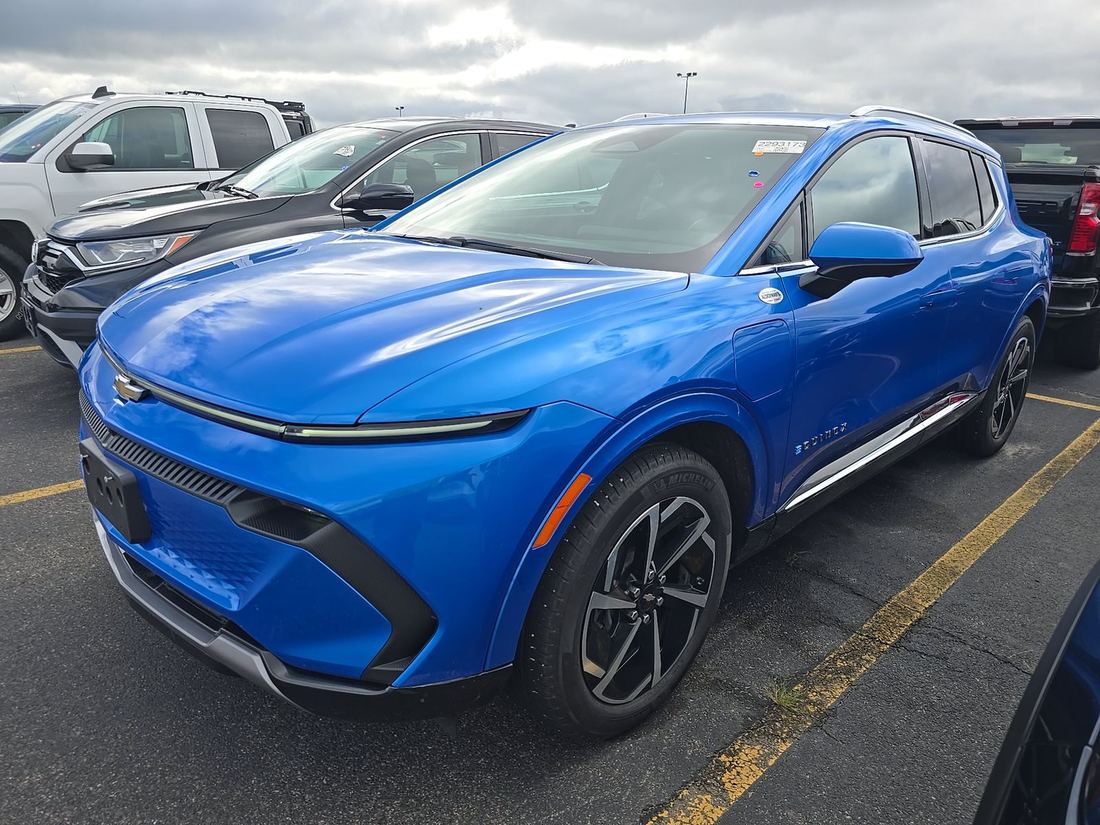 2024 CHEVROLET 2LT