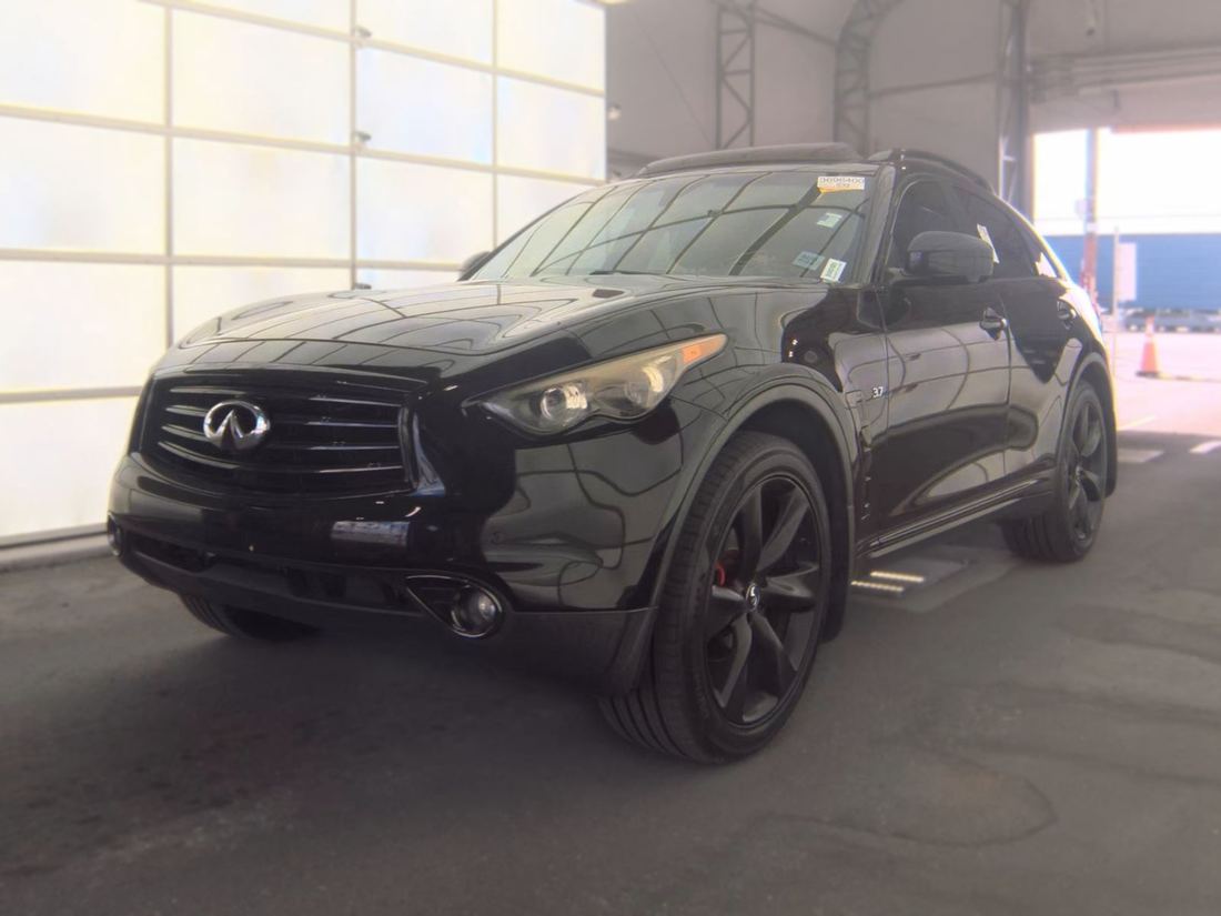 2015 INFINITI QX70