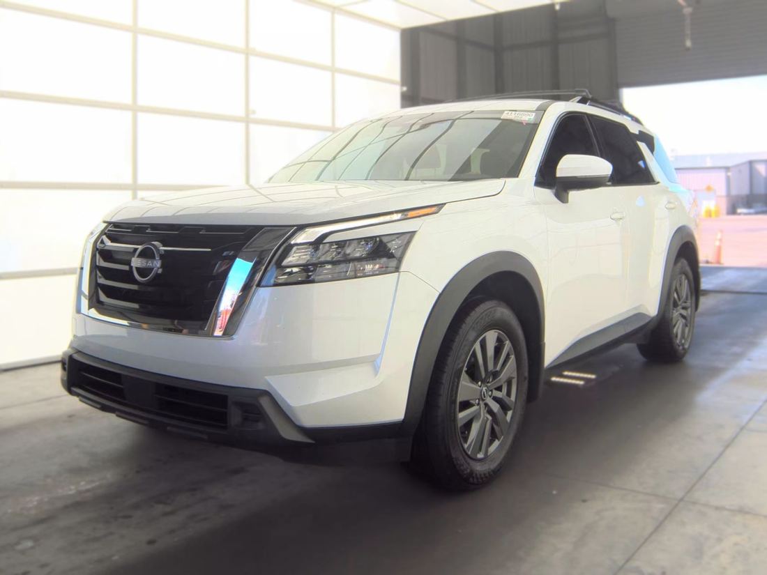 2025 NISSAN SV