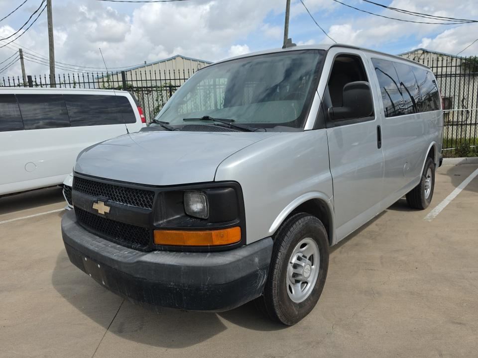 2016 Chevrolet 2500 Passenger