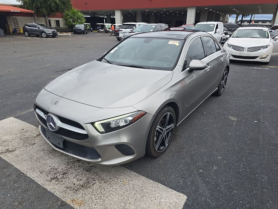 2019 MERCEDES B None
