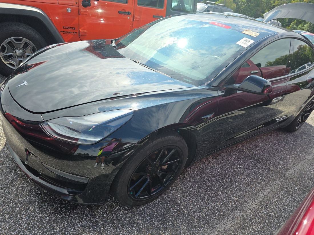2021 TESLA Model 3