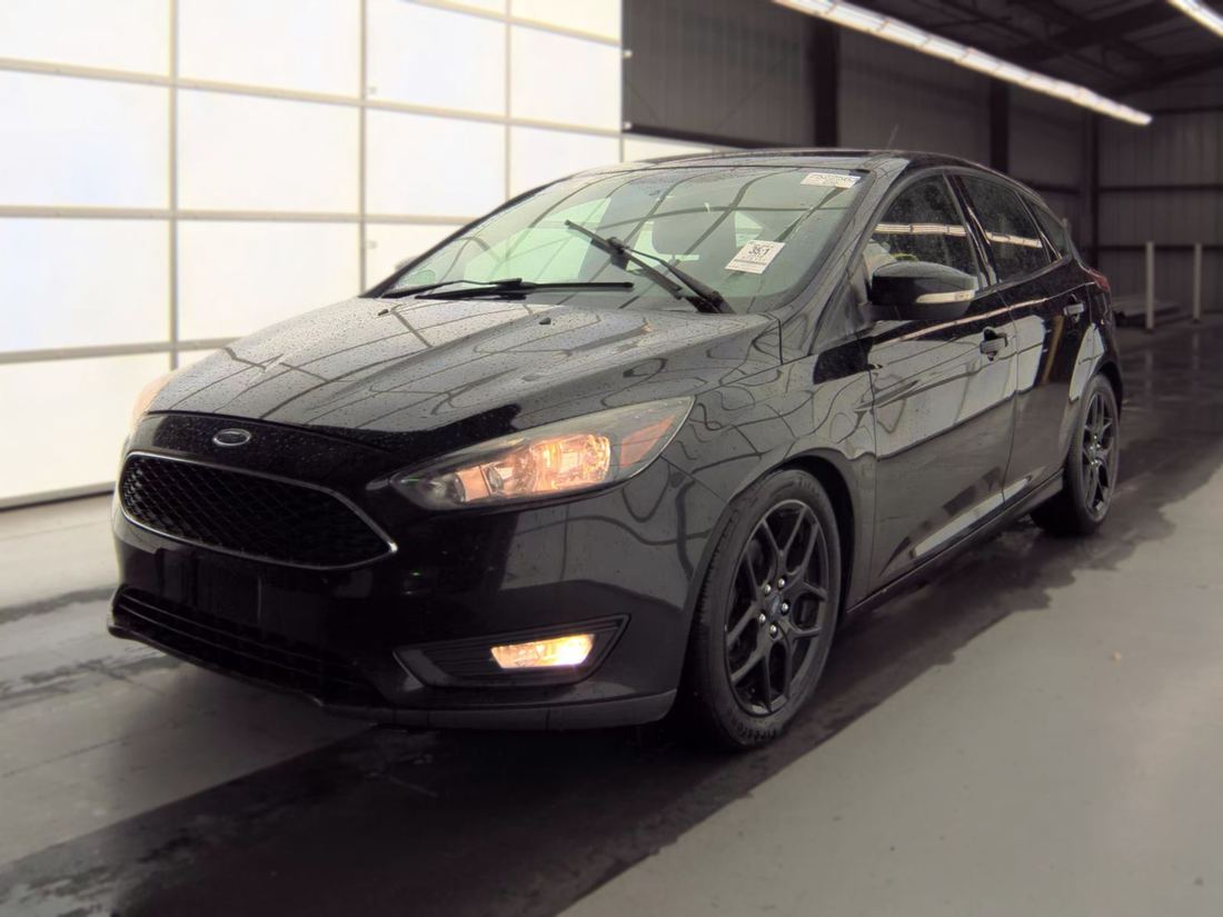 2016 FORD SE