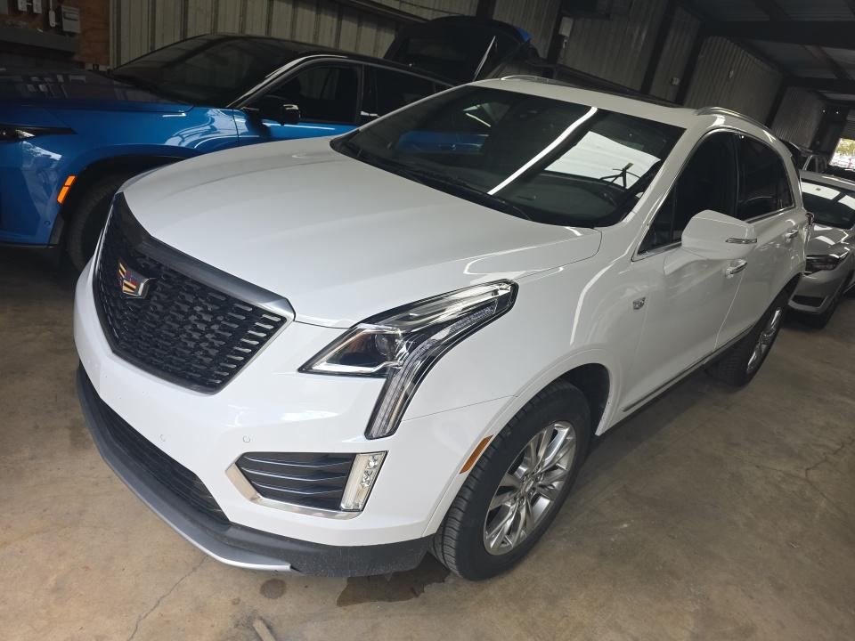 2020 CADILLAC Premium Luxury