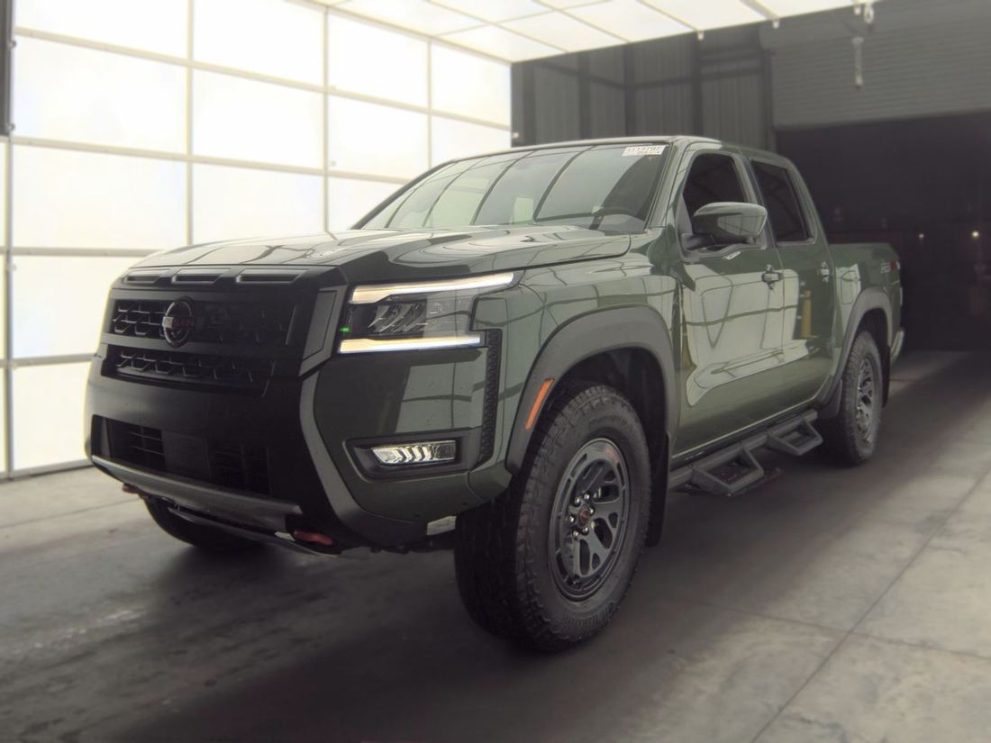 2026 NISSAN Frontier
