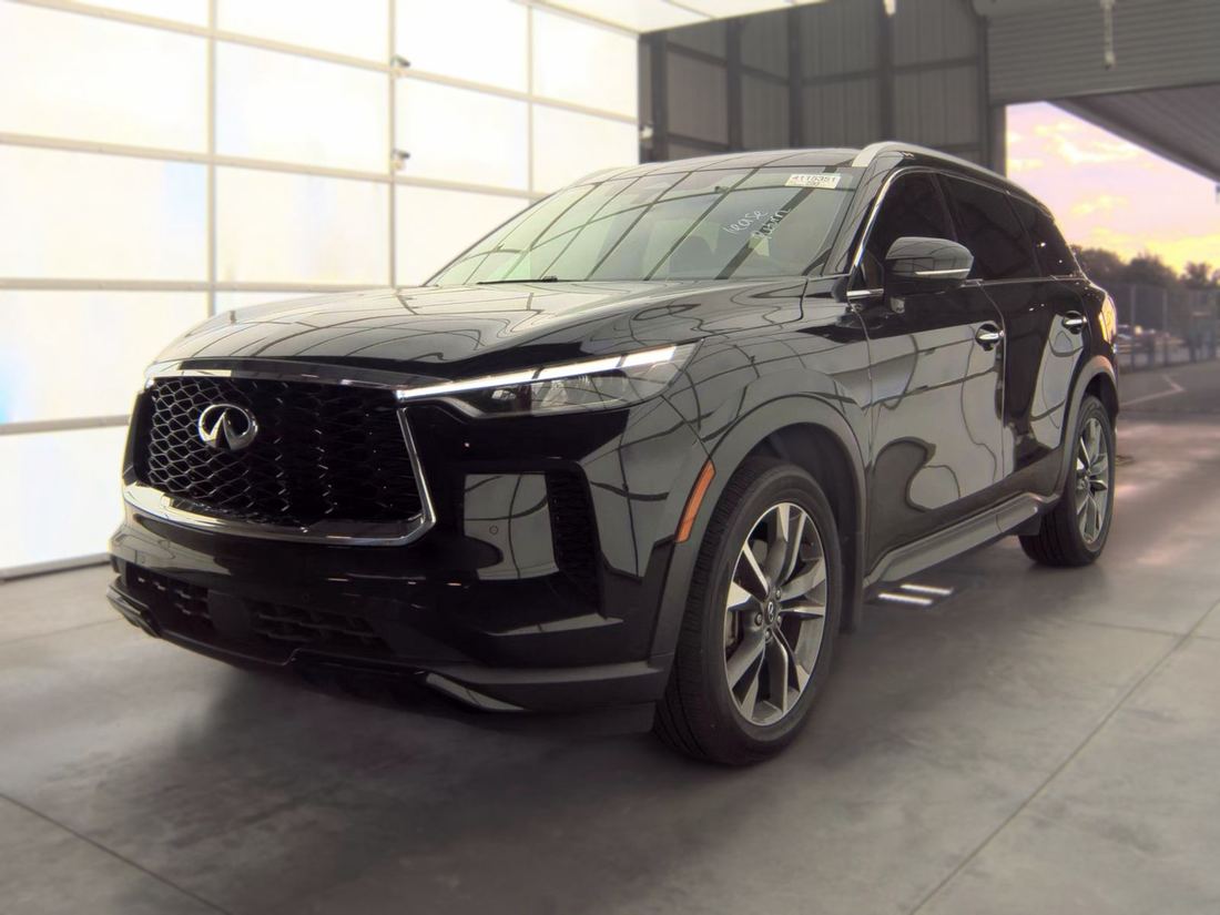 2023 INFINITI Luxe