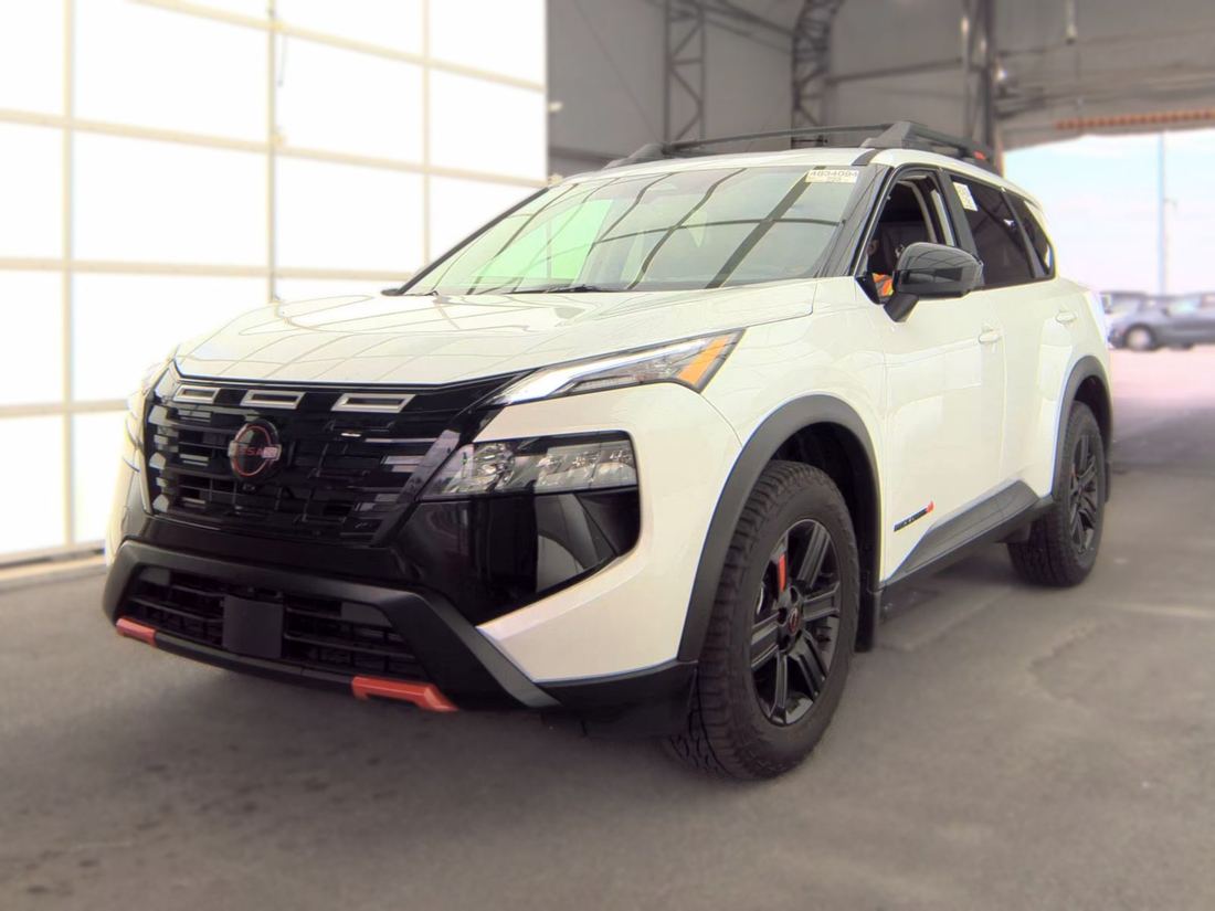 2026 Nissan SV