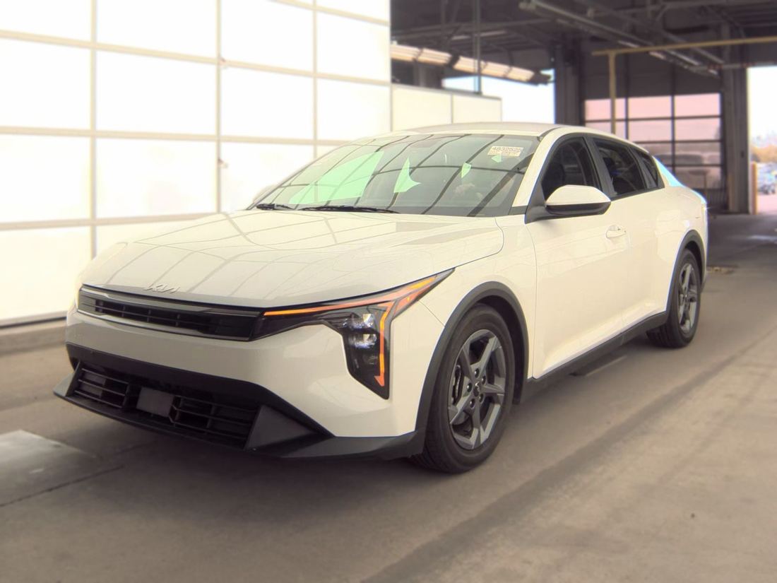 2025 KIA LX, LXS
