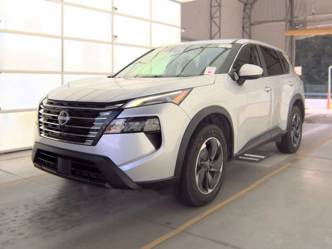 2025 NISSAN SV