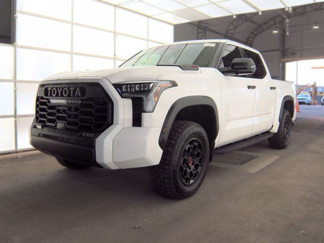 2025 TOYOTA 75 Series