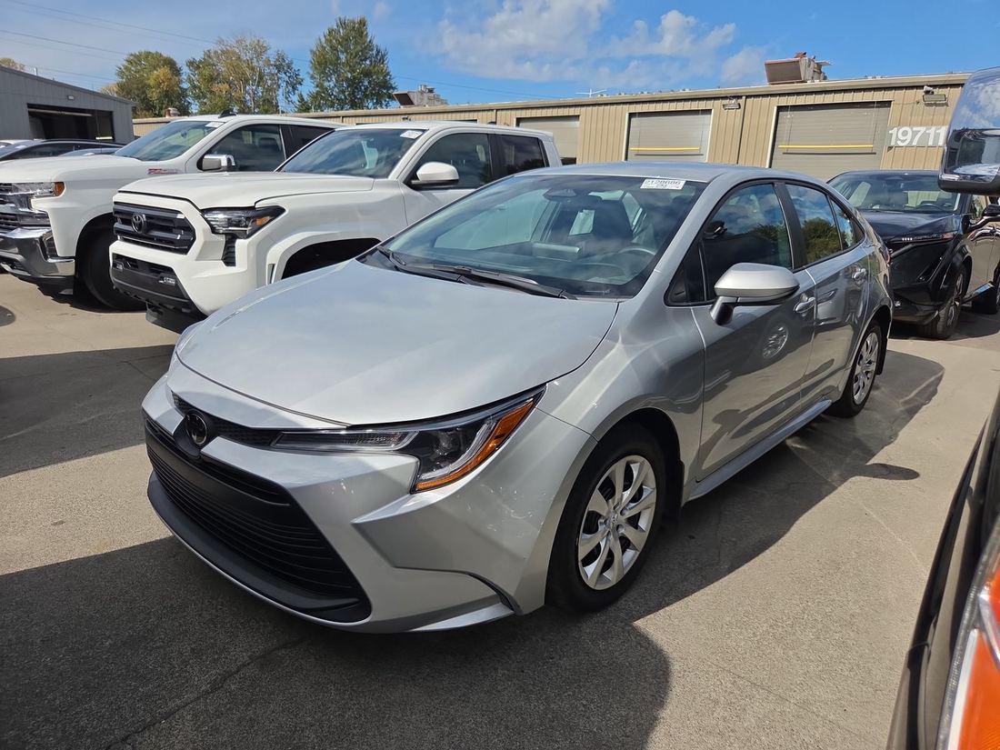 2025 TOYOTA 18 Series