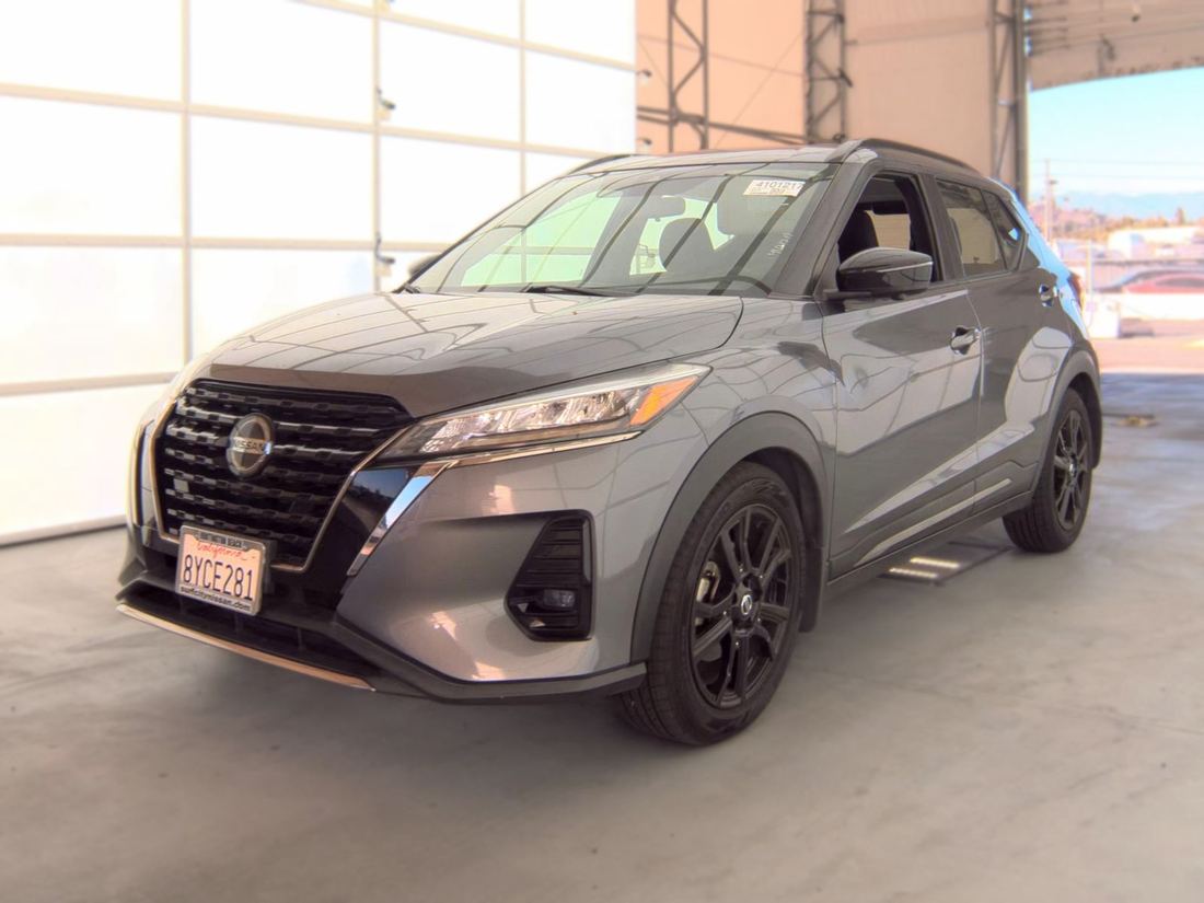 2021 NISSAN SR