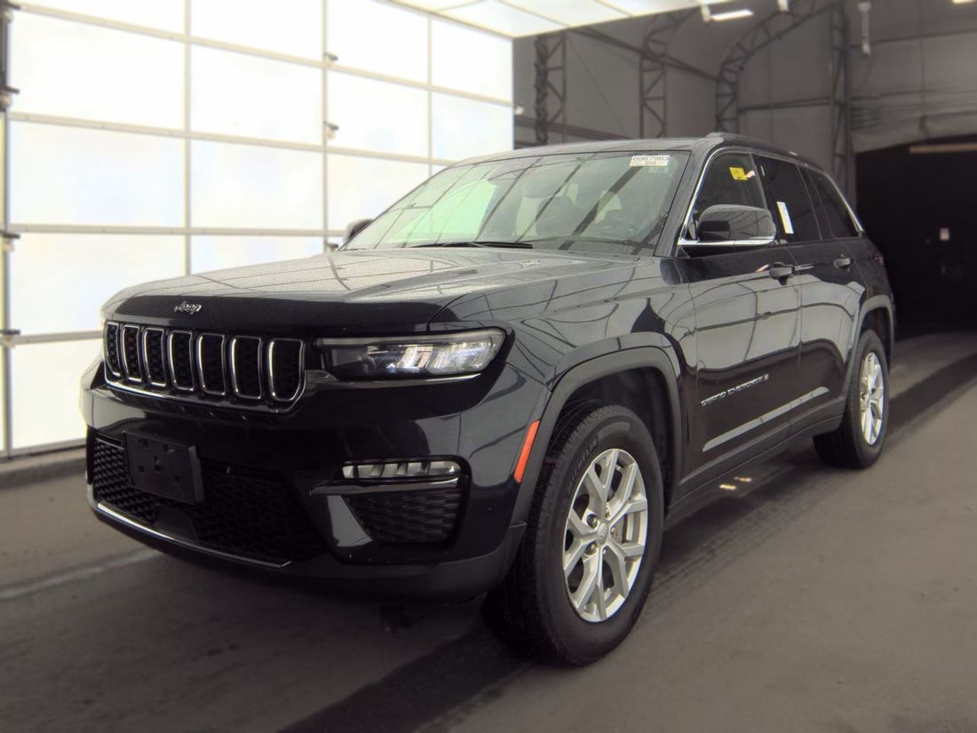 2023 JEEP Limited
