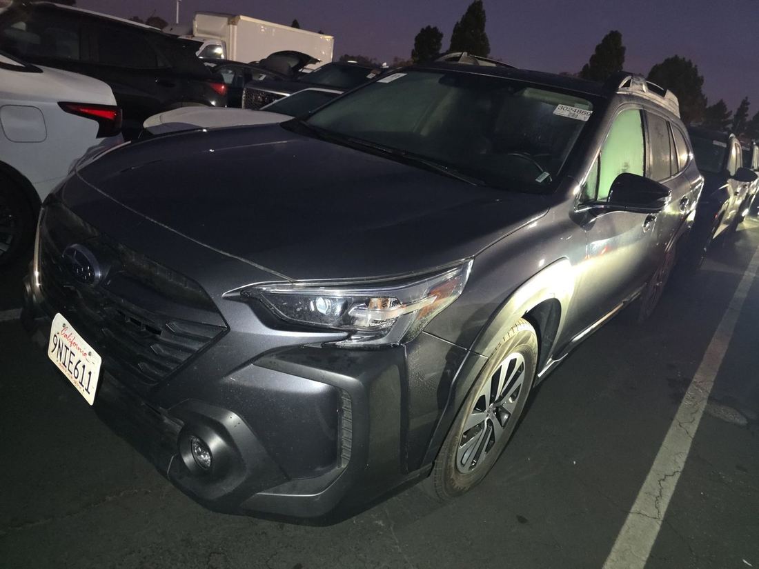 2025 SUBARU Premium