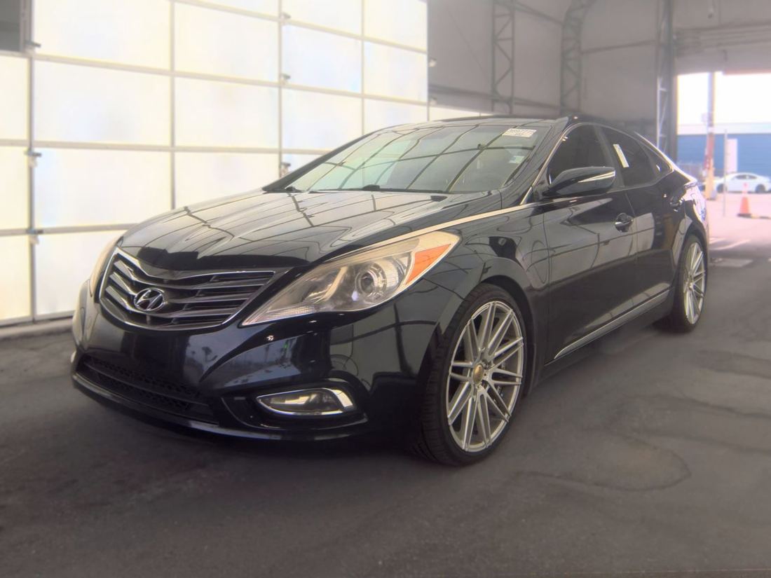 2012 HYUNDAI w/ Technology Package