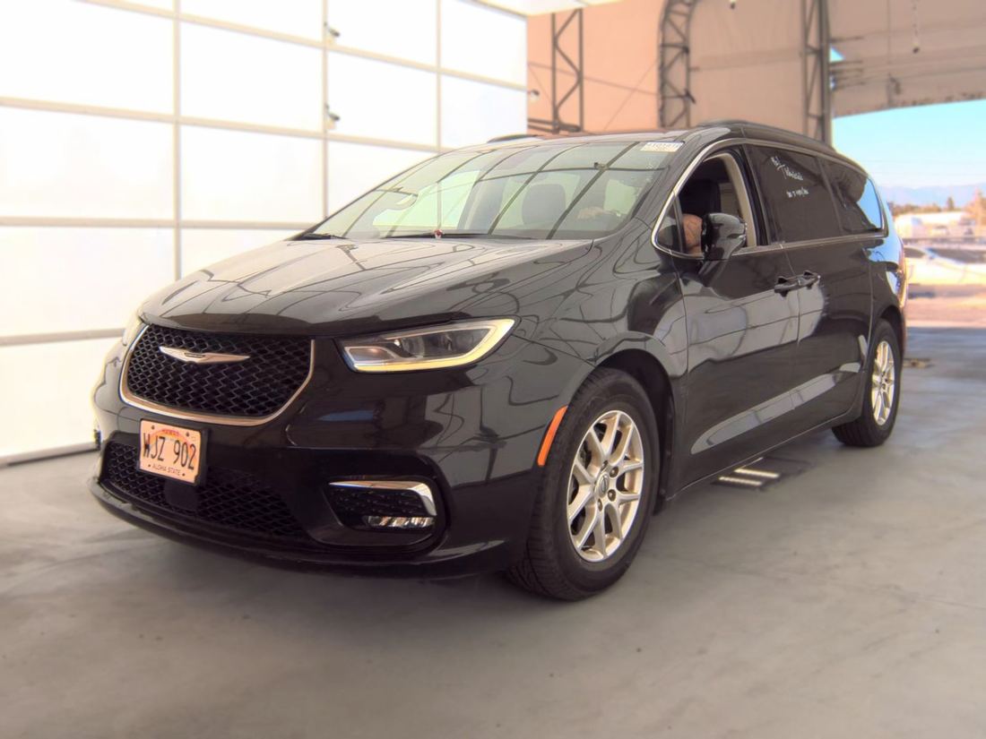 2022 CHRYSLER Touring L