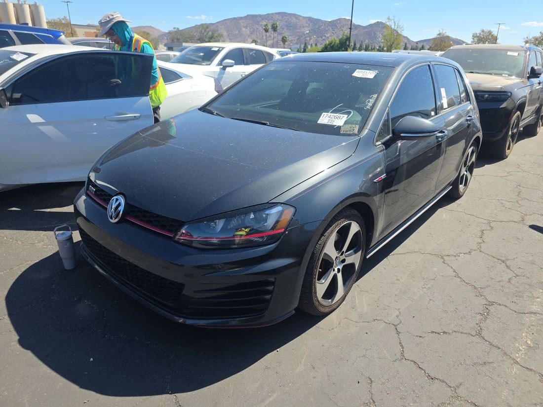 2015 VOLKSWAGEN GTI