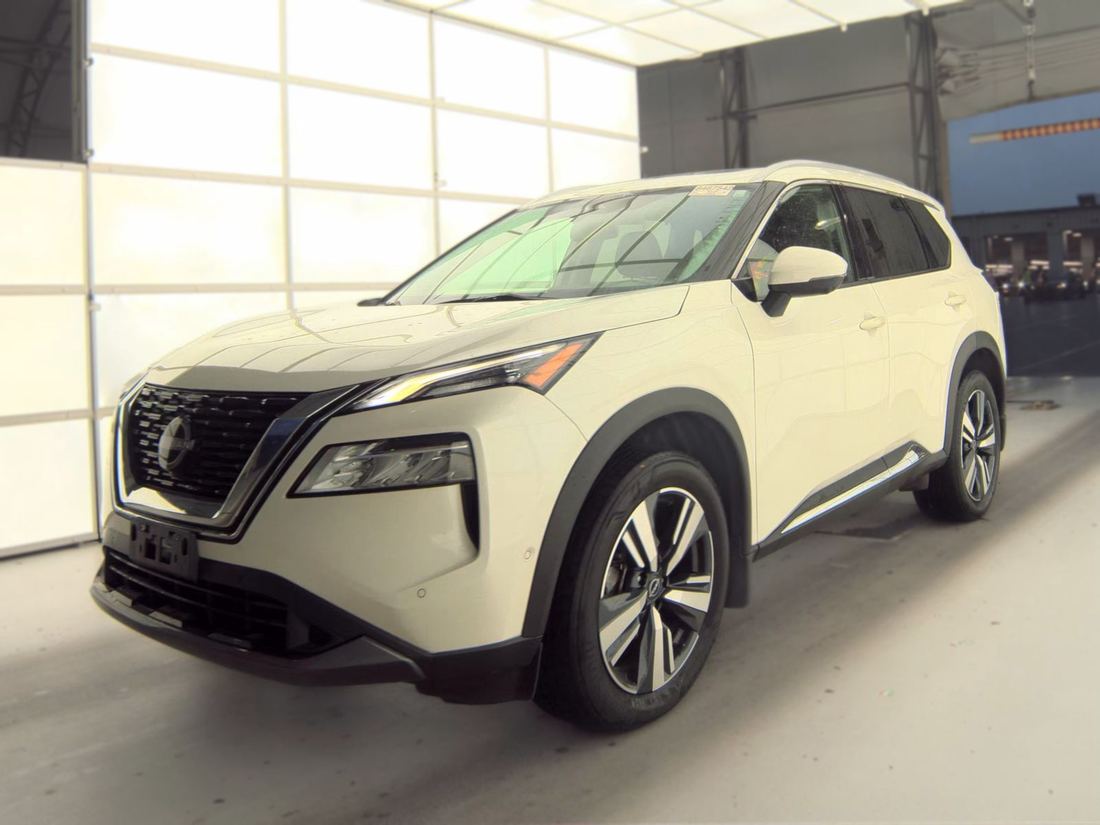2023 NISSAN SL