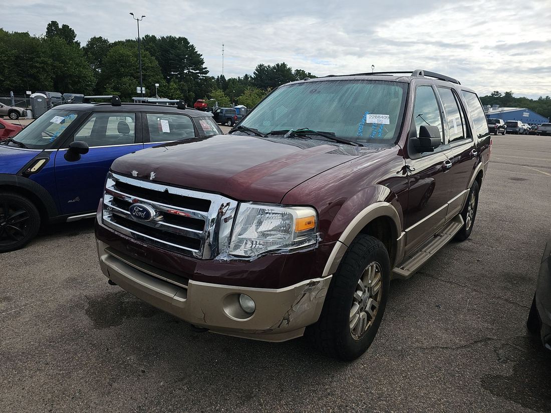 2011 Ford XLT/ KING RANCH