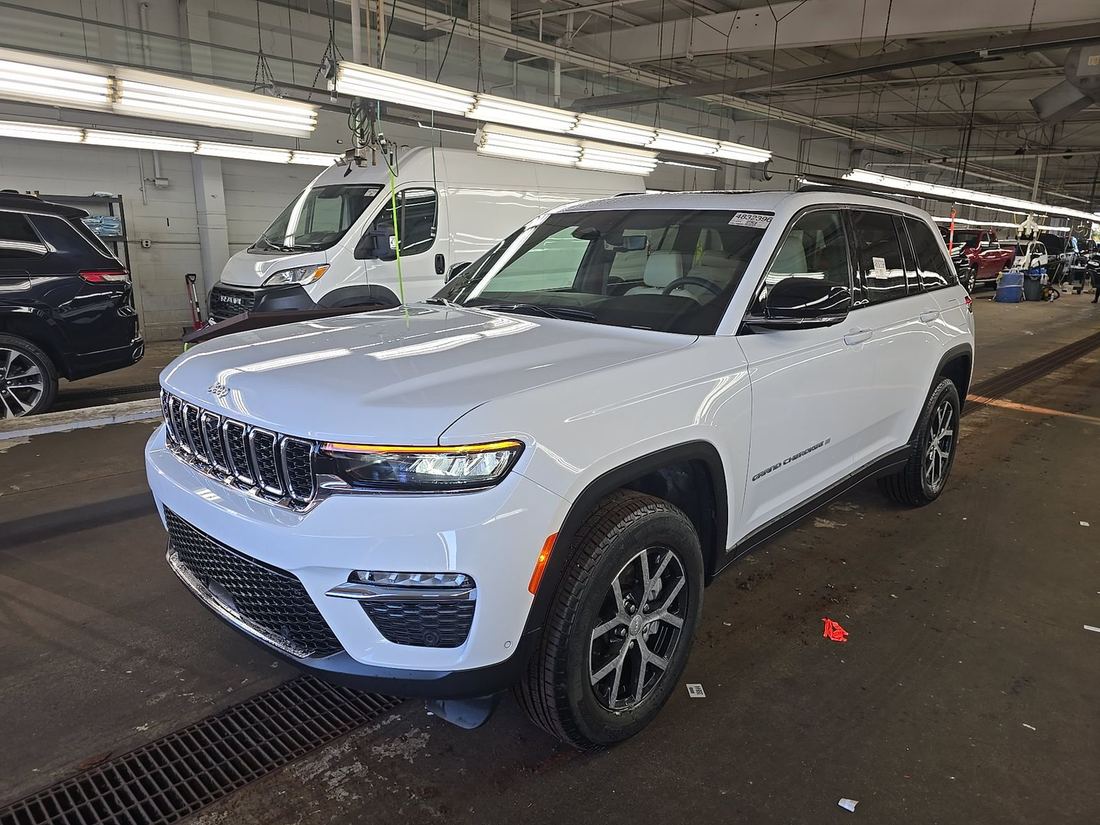 2025 JEEP Limited