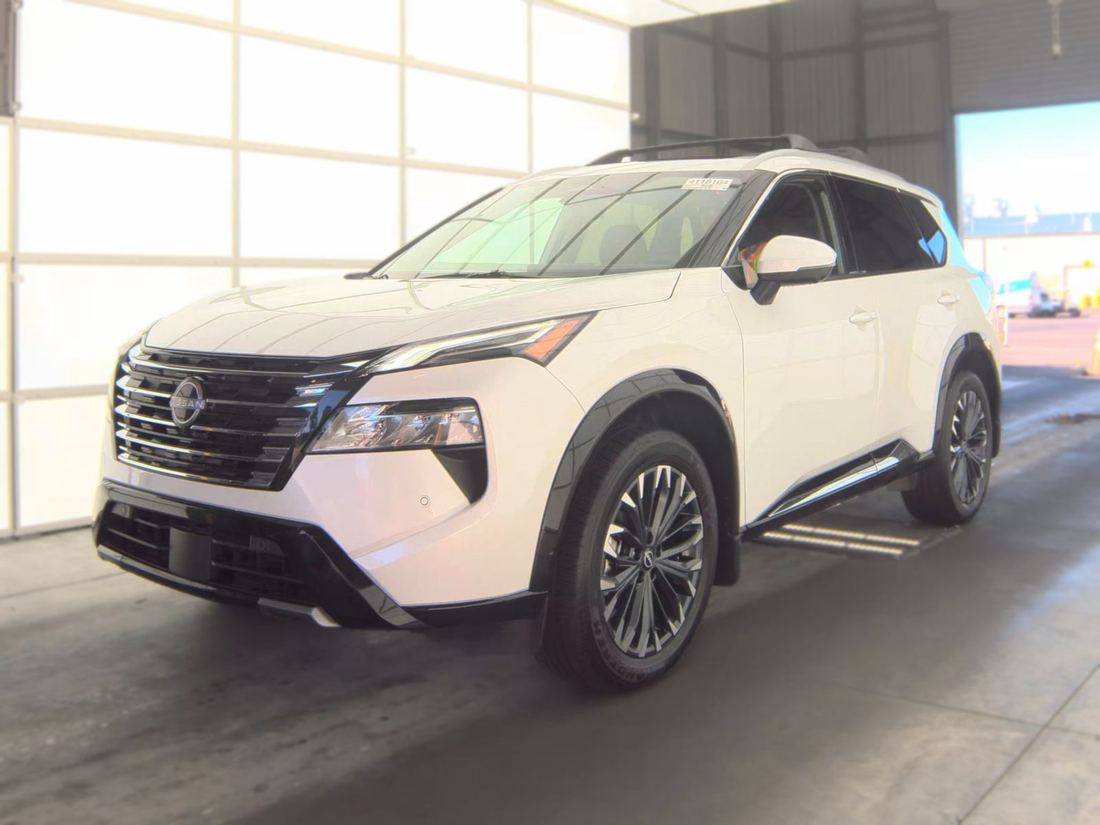 2026 NISSAN Platinum