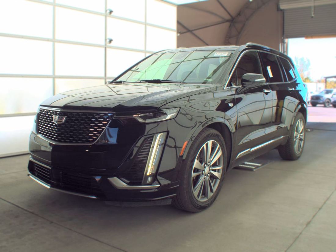 2020 CADILLAC Premium Luxury