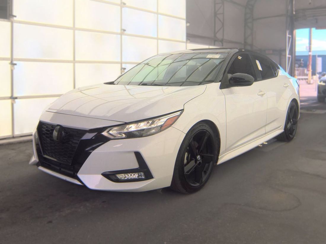 2022 NISSAN SR