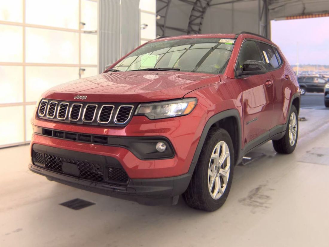 2025 Jeep North, Latitude