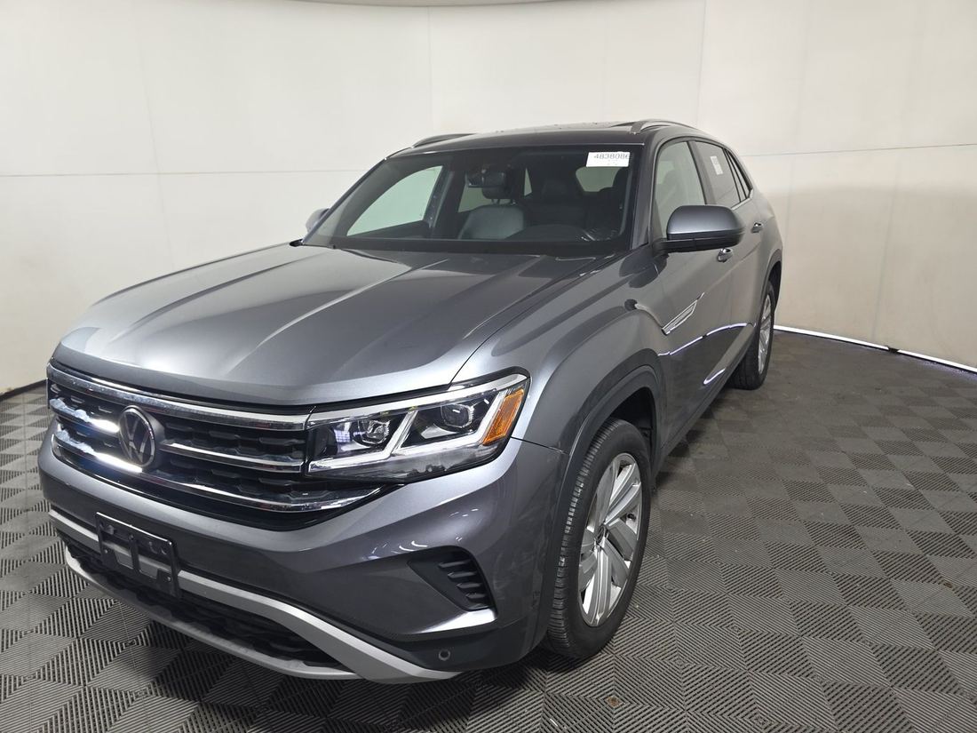 2023 Volkswagen 4Motion SE w/ Tech w/ Sunroof Pkg.