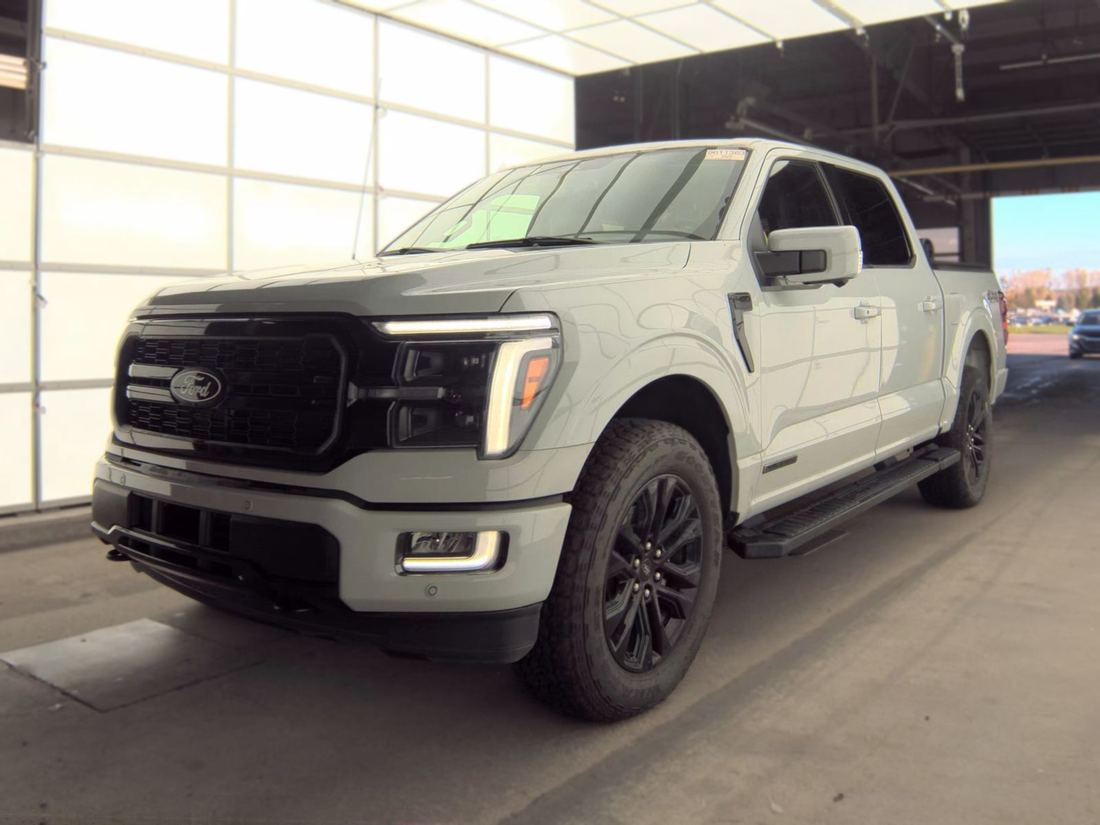 2024 FORD Lariat
