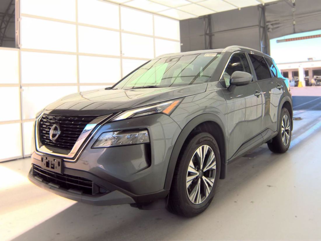 2023 NISSAN SV