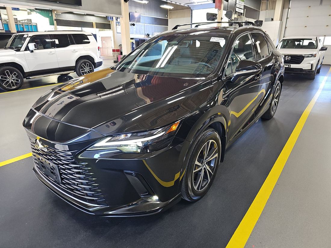 2023 LEXUS 15 Series