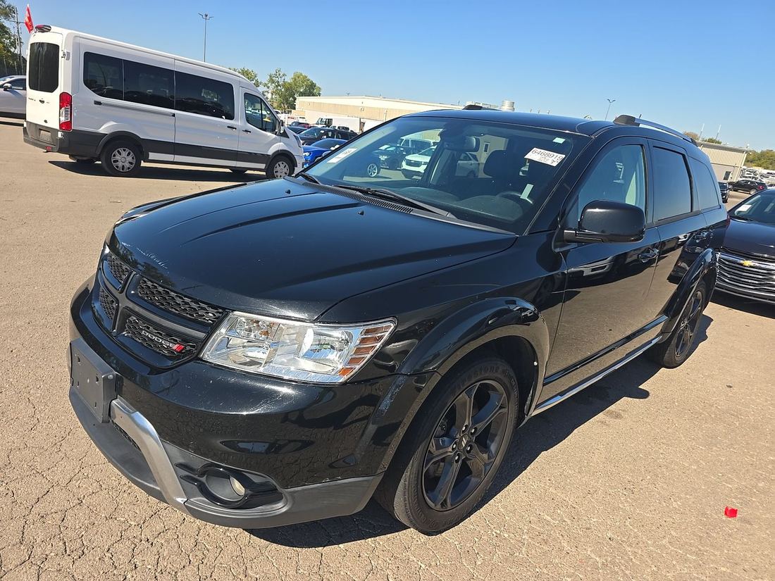 2019 DODGE Crossroad