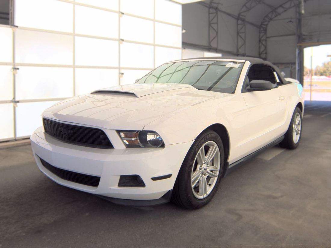 2012 FORD V6 Convertible