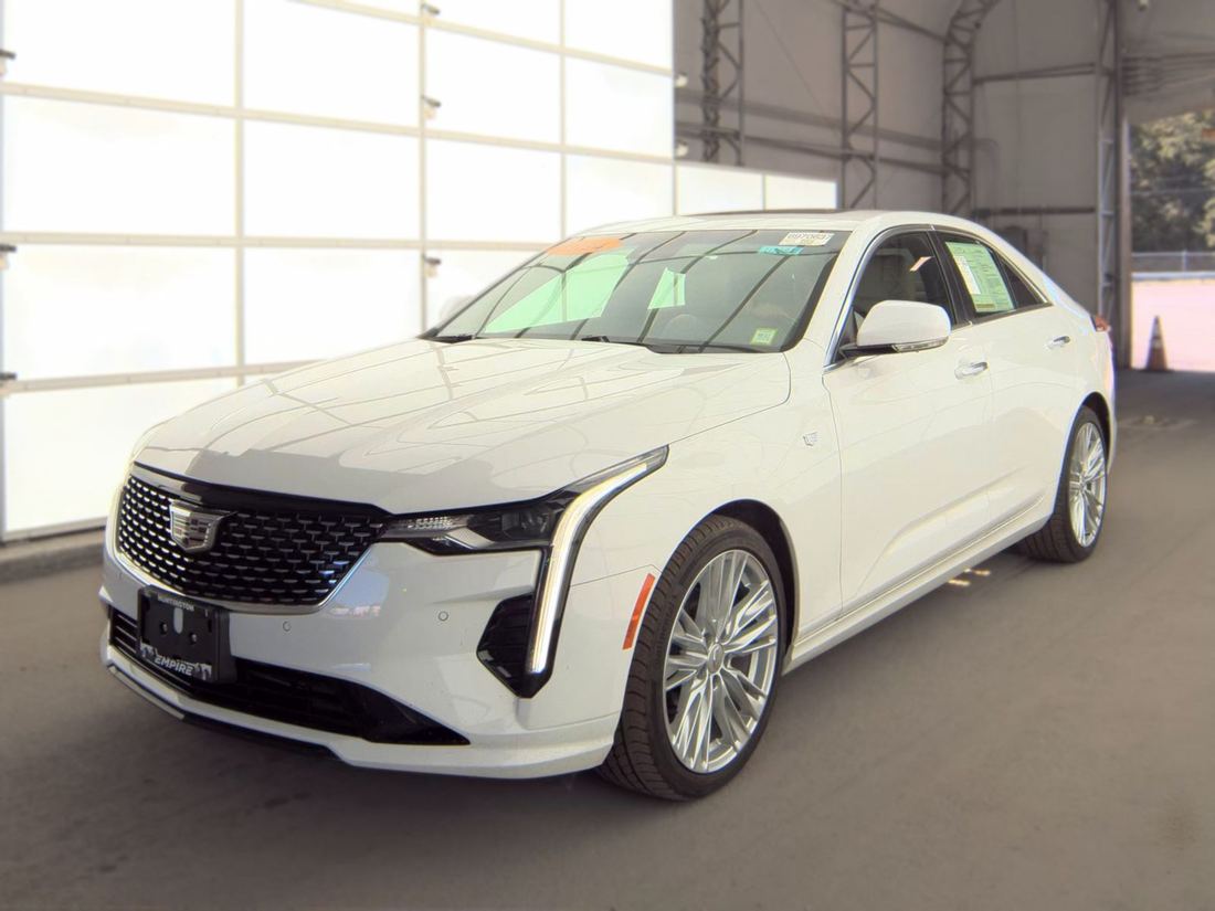 2024 CADILLAC Premium Luxury
