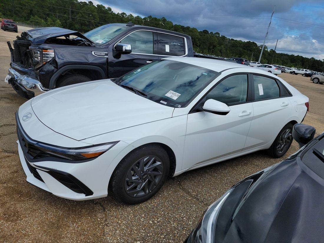 2026 HYUNDAI Blue, SEL Sport, SEL Sport Plus