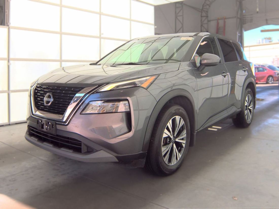 2023 NISSAN SV