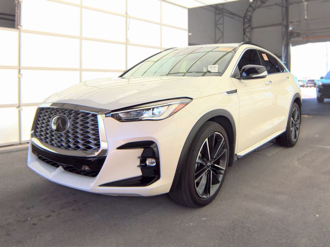 2023 INFINITI Luxe