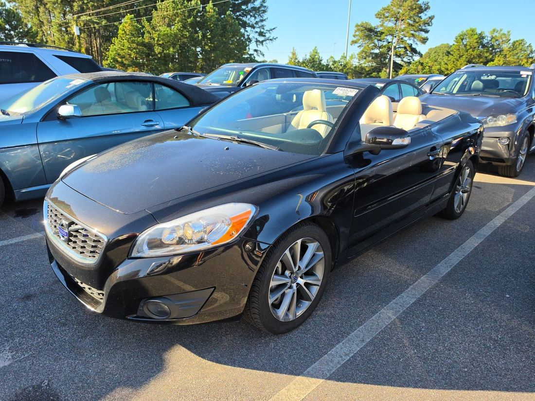 2011 VOLVO C70