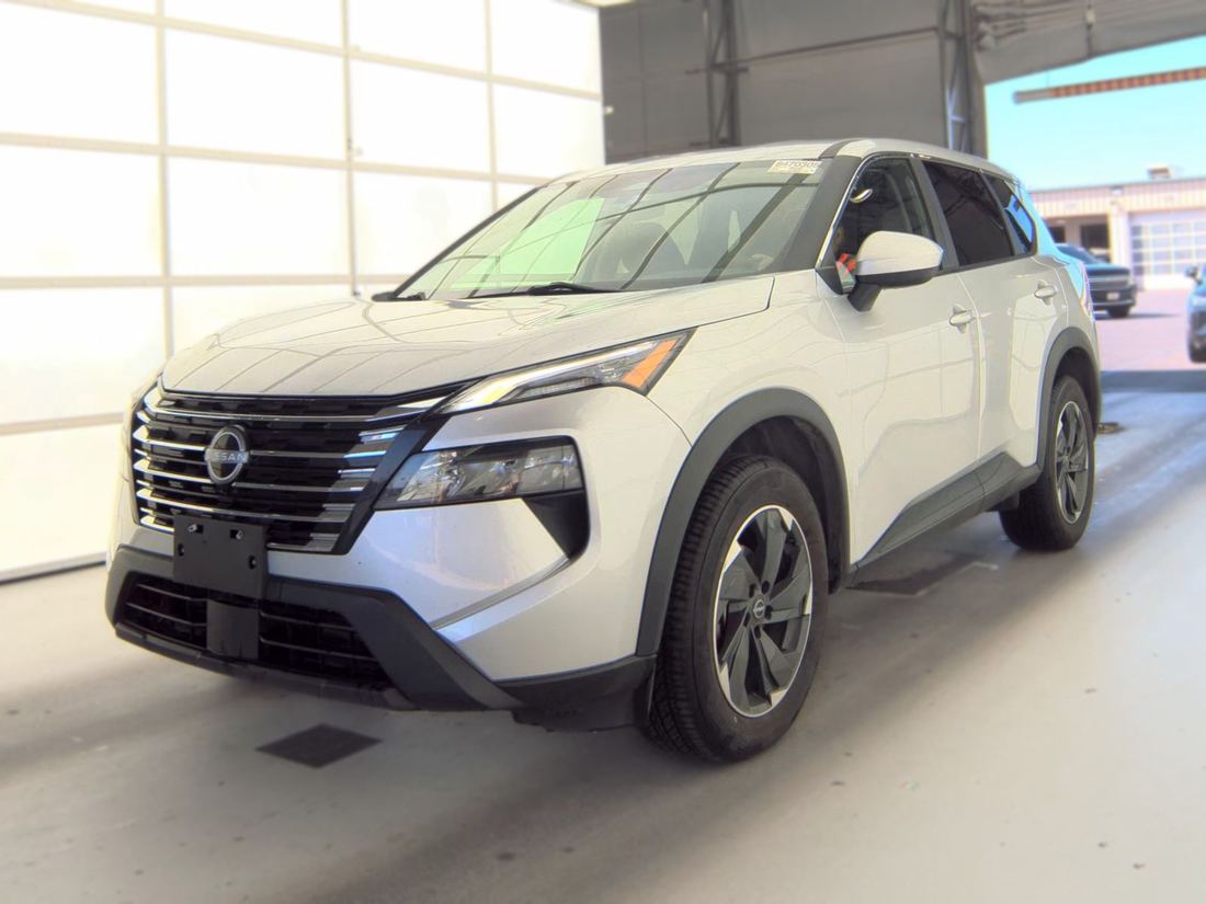 2024 NISSAN SV