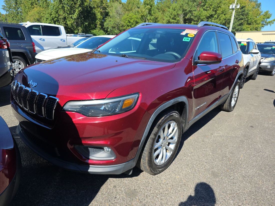 2019 JEEP Latitude, Longitude, North