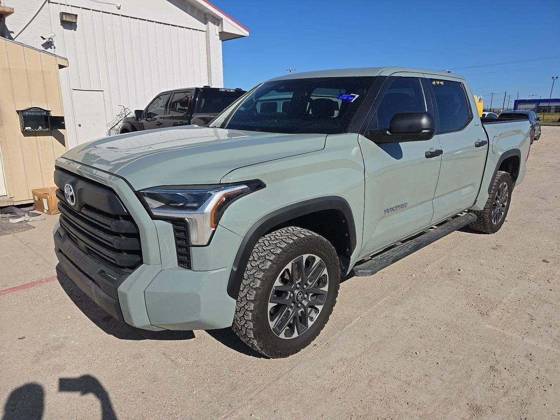 2025 TOYOTA 75 Series